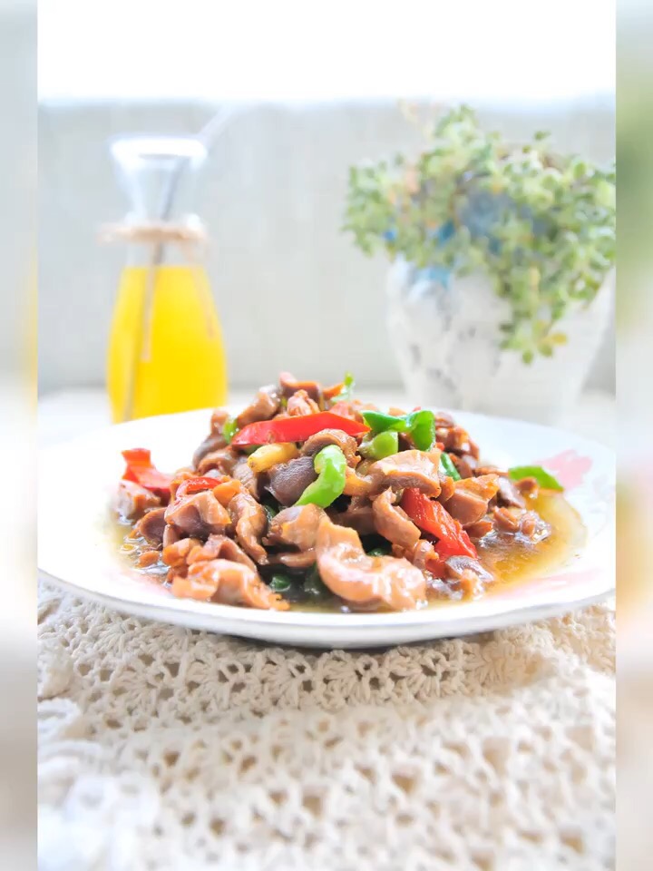 辣椒炒雞肫的做法-家常味炒菜譜