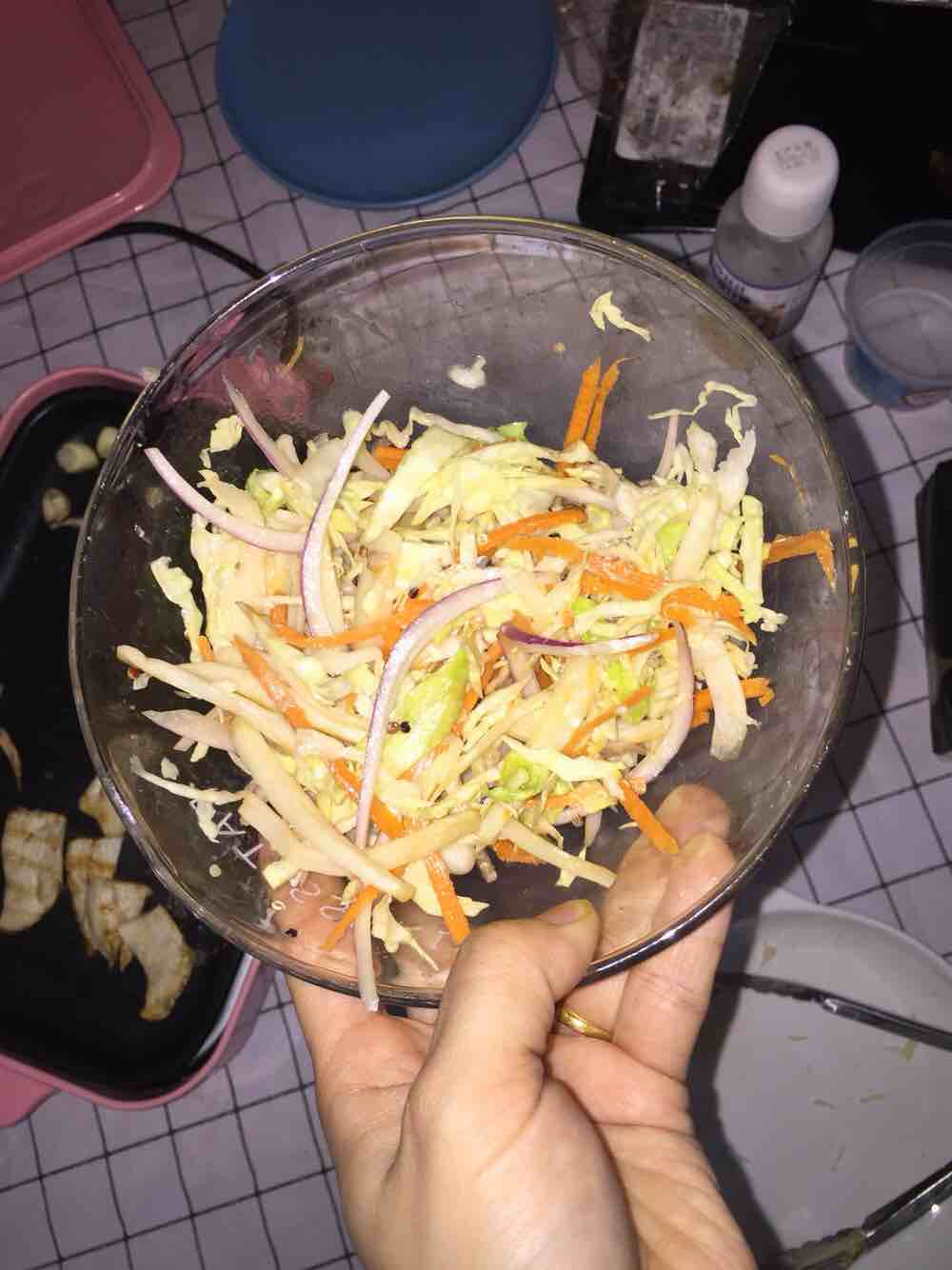 吃草蝦能吃出肉感～～杏鮑菇沙拉的做法-家常味煎菜譜