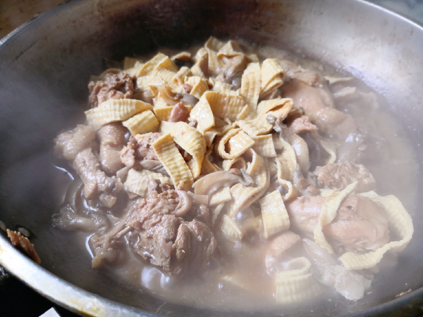 醬香雞塊的做法-醬香味燉菜譜