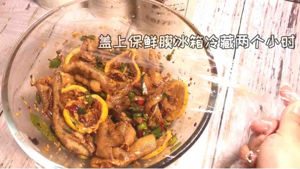 酸辣脫骨鳳爪的做法-酸辣味拌菜譜