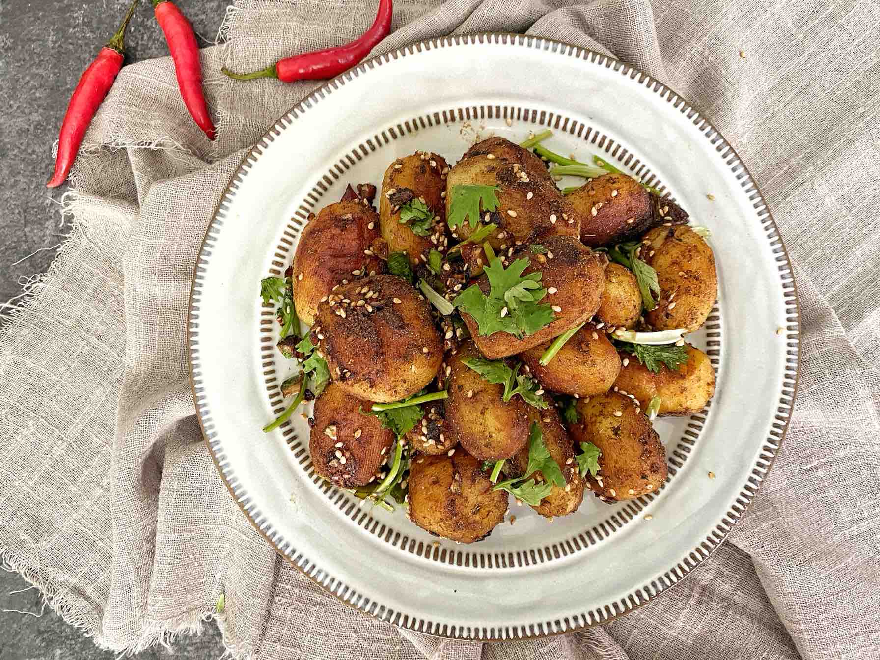 外脆里糯，秒殺路邊攤的香煎小土豆的做法-其它口味煎菜譜