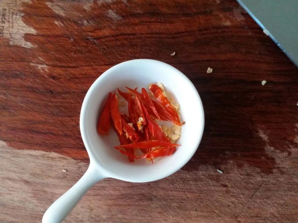 香辣藕帶的做法-香辣味炒菜譜