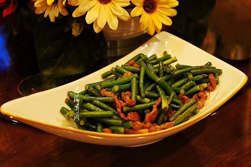 肉炒蒜苔的做法-家常味炒菜譜