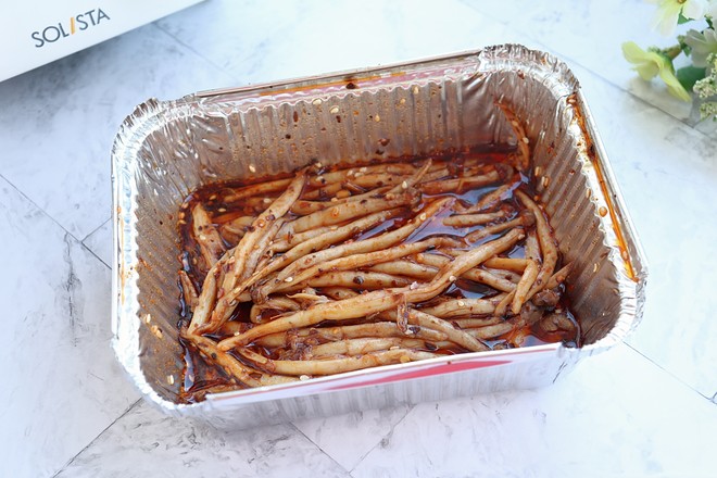 麻辣烤蟹味菇的做法-香辣味烤菜譜