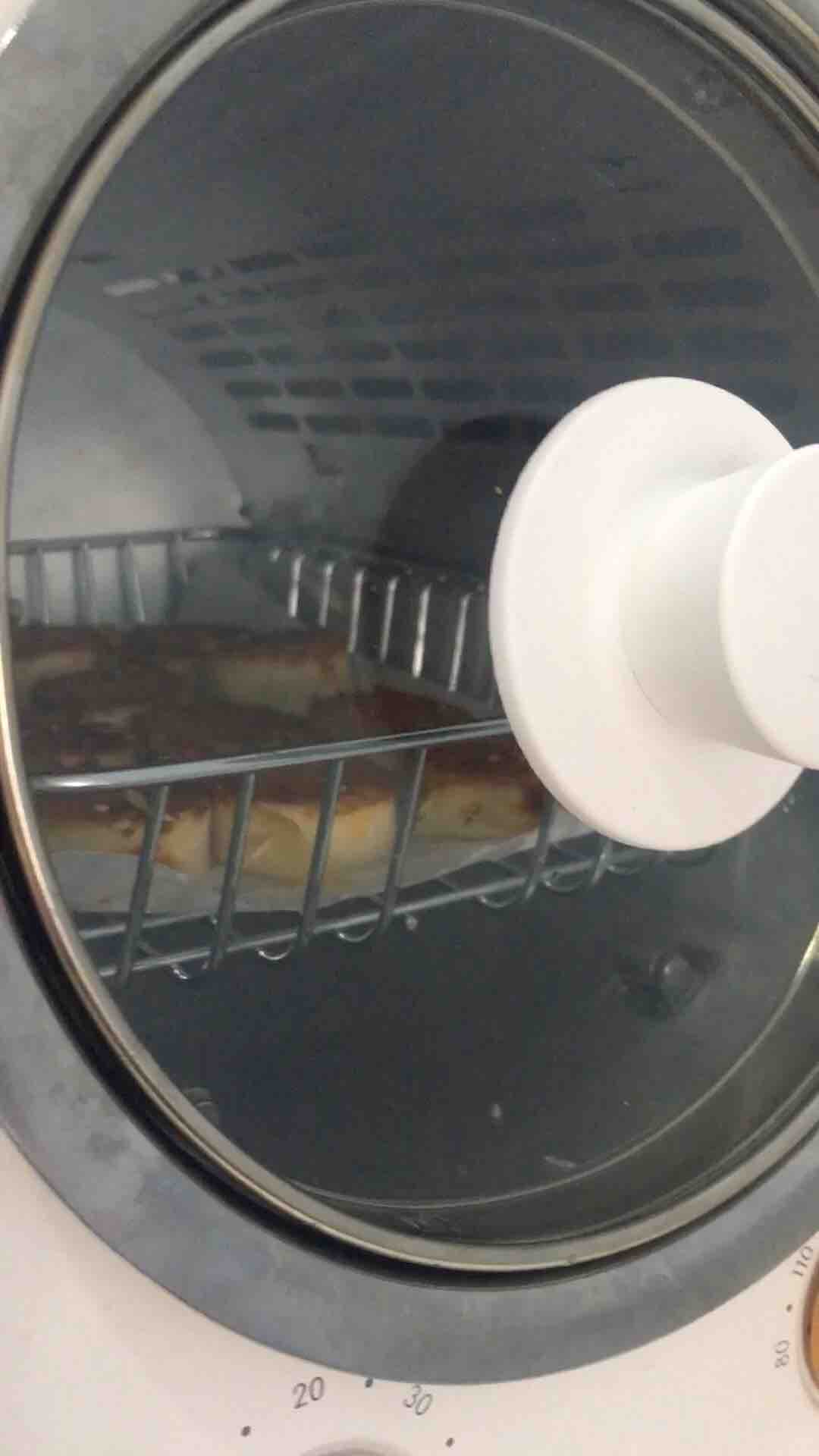 豆皮香腸卷的做法-香辣味烘焙菜譜-易網健康養生網 豆皮香腸卷的做法-香辣味烘焙菜譜