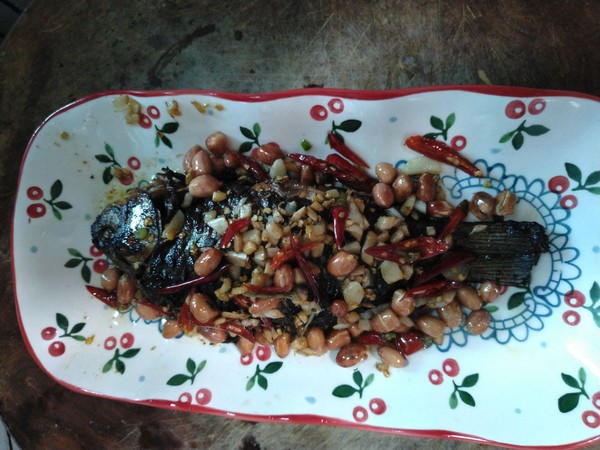 香脆鹵鯽魚的做法-咸鮮味炸菜譜