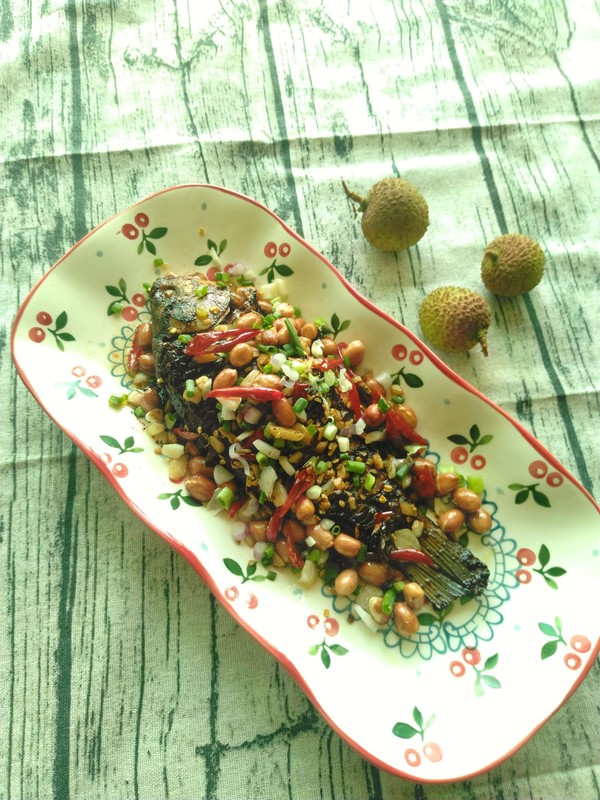 香脆鹵鯽魚的做法-咸鮮味炸菜譜