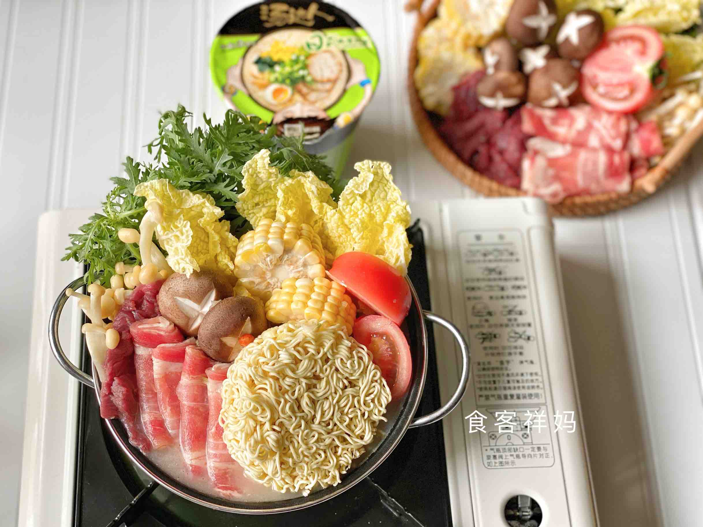 日式豚骨拉面的做法-咸鮮味煮菜譜-易網健康養生網 日式豚骨拉面的做法-咸鮮味煮菜譜