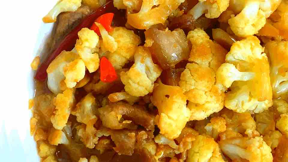 干鍋花菜，這樣做既簡單又好吃，一分鐘就能學會它的做法-家常味炒菜譜