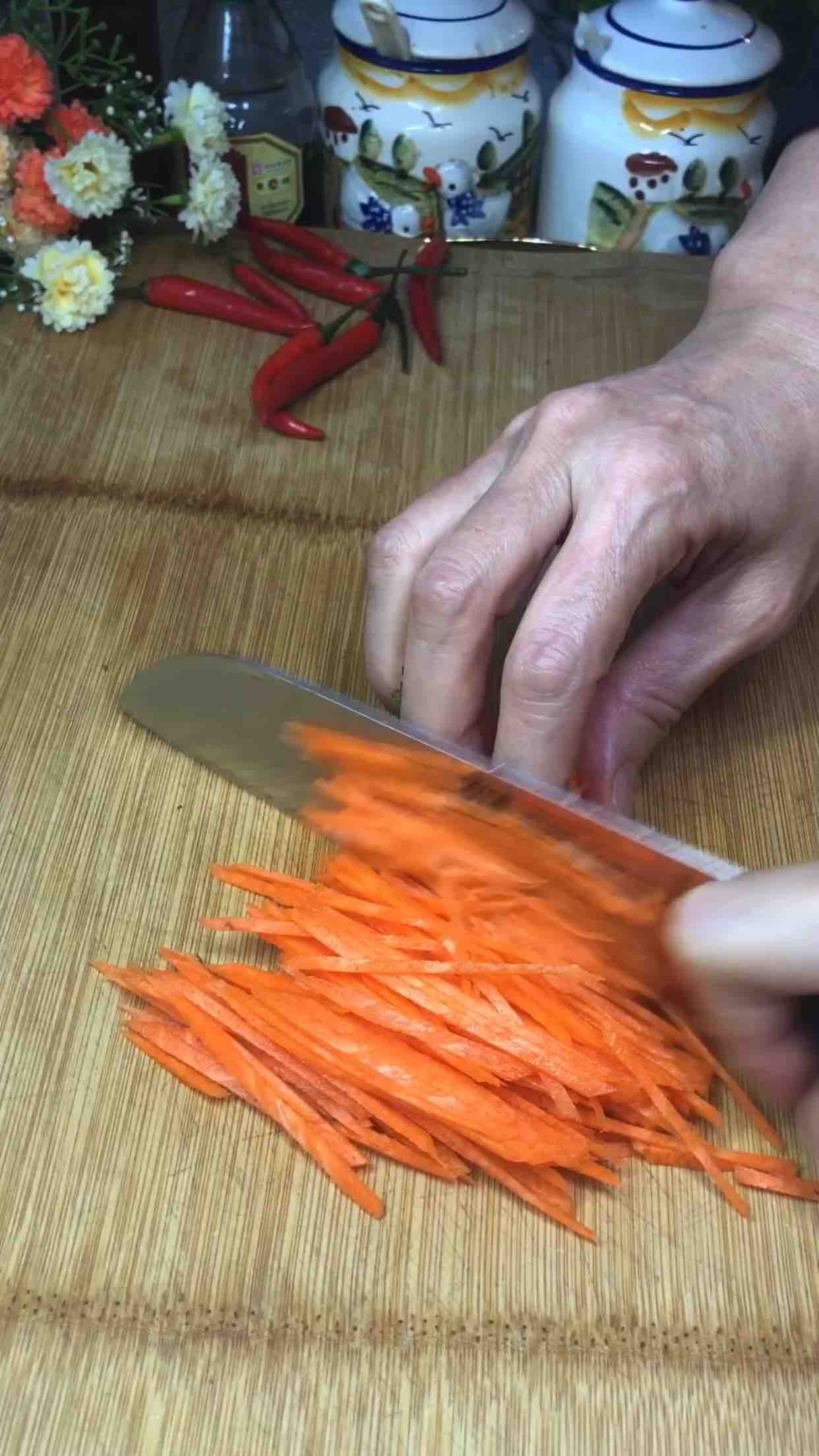 絕味香菜的做法-香辣味拌菜譜-易網健康養生網 絕味香菜的做法-香辣味拌菜譜