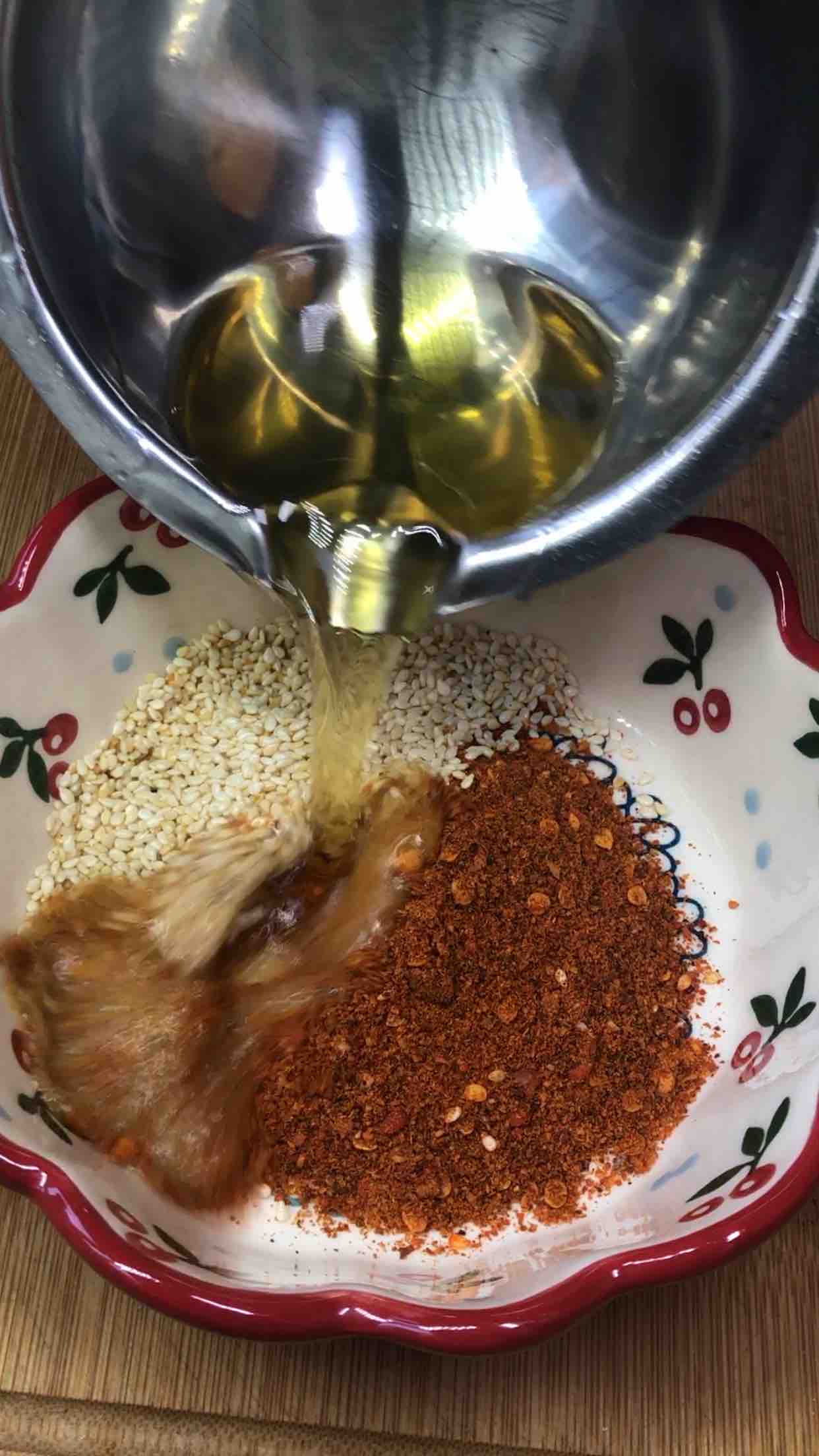 絕味香菜的做法-香辣味拌菜譜-易網健康養生網 絕味香菜的做法-香辣味拌菜譜