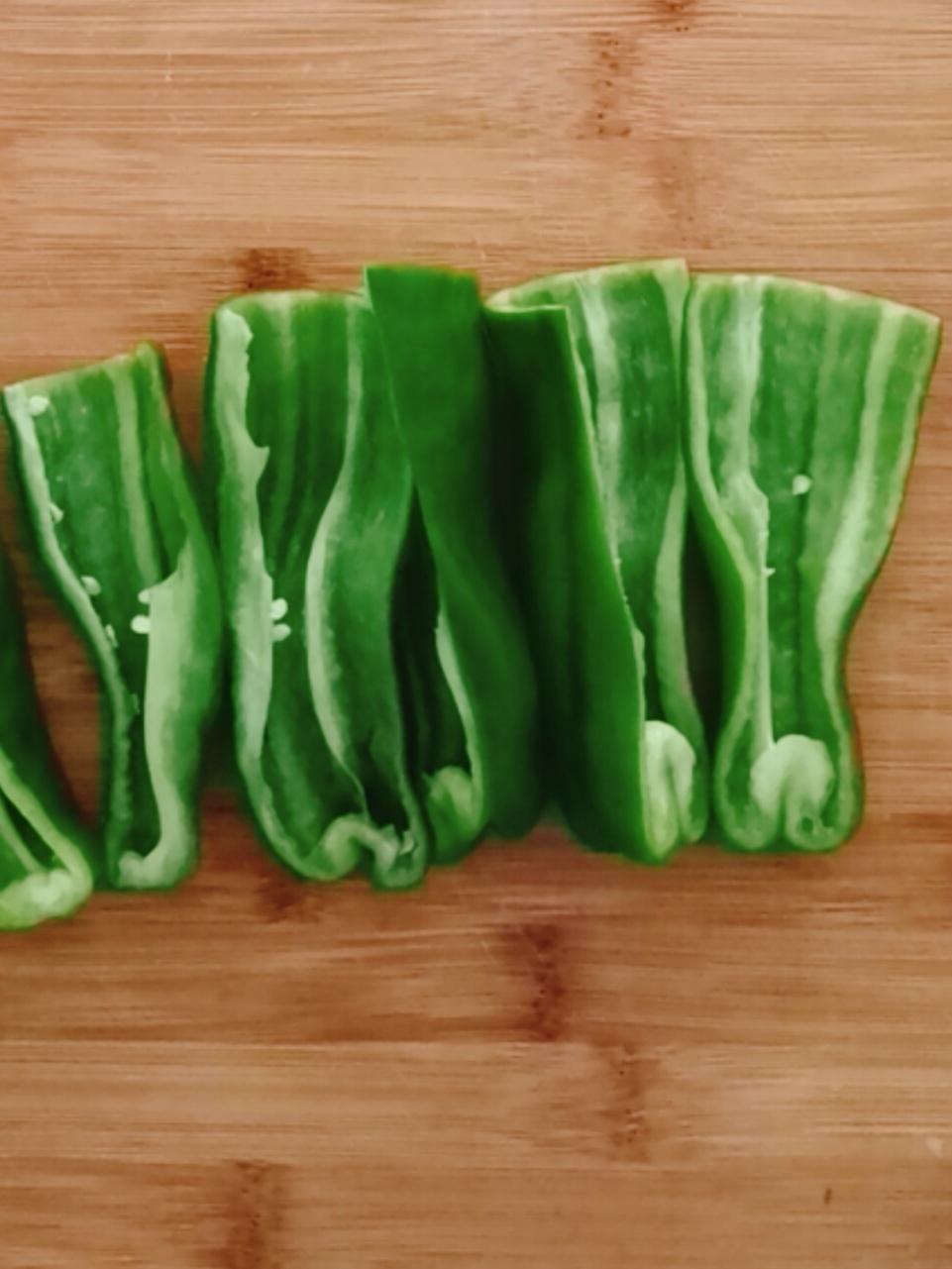 蝦皮虎皮青椒的做法-咸鮮味煎菜譜