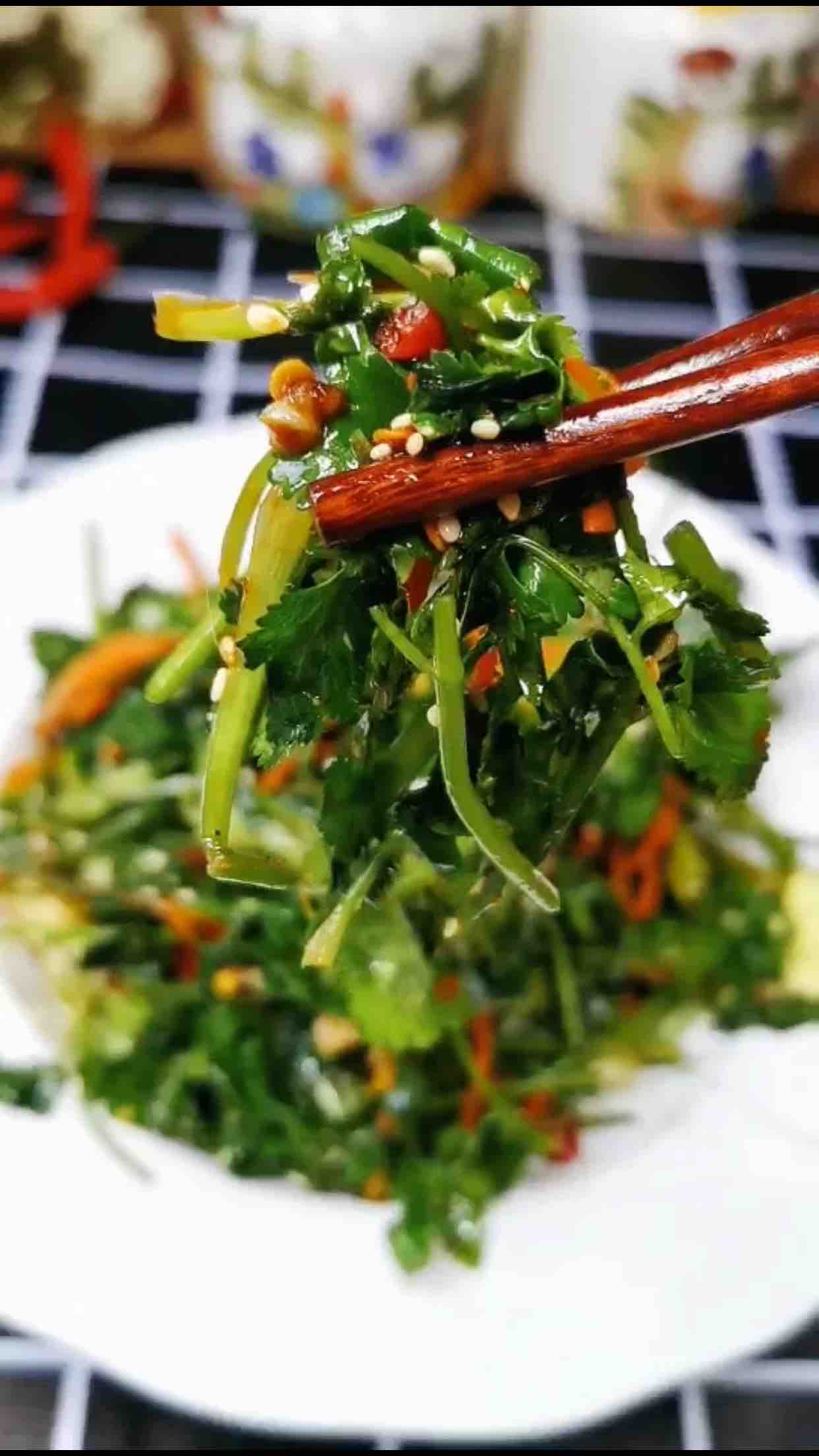 絕味香菜的做法-香辣味拌菜譜-易網健康養生網 絕味香菜的做法-香辣味拌菜譜