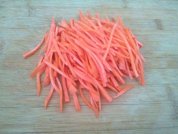 金針菇拌胡蘿卜的做法-家常味拌菜譜