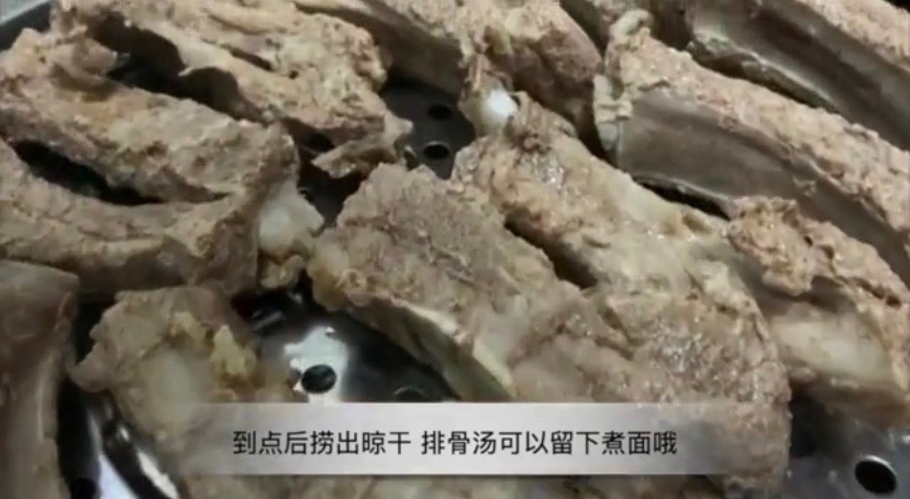 雙拼焗烤排骨的做法-咸鮮味烤菜譜-易網健康養生網 雙拼焗烤排骨的做法-咸鮮味烤菜譜