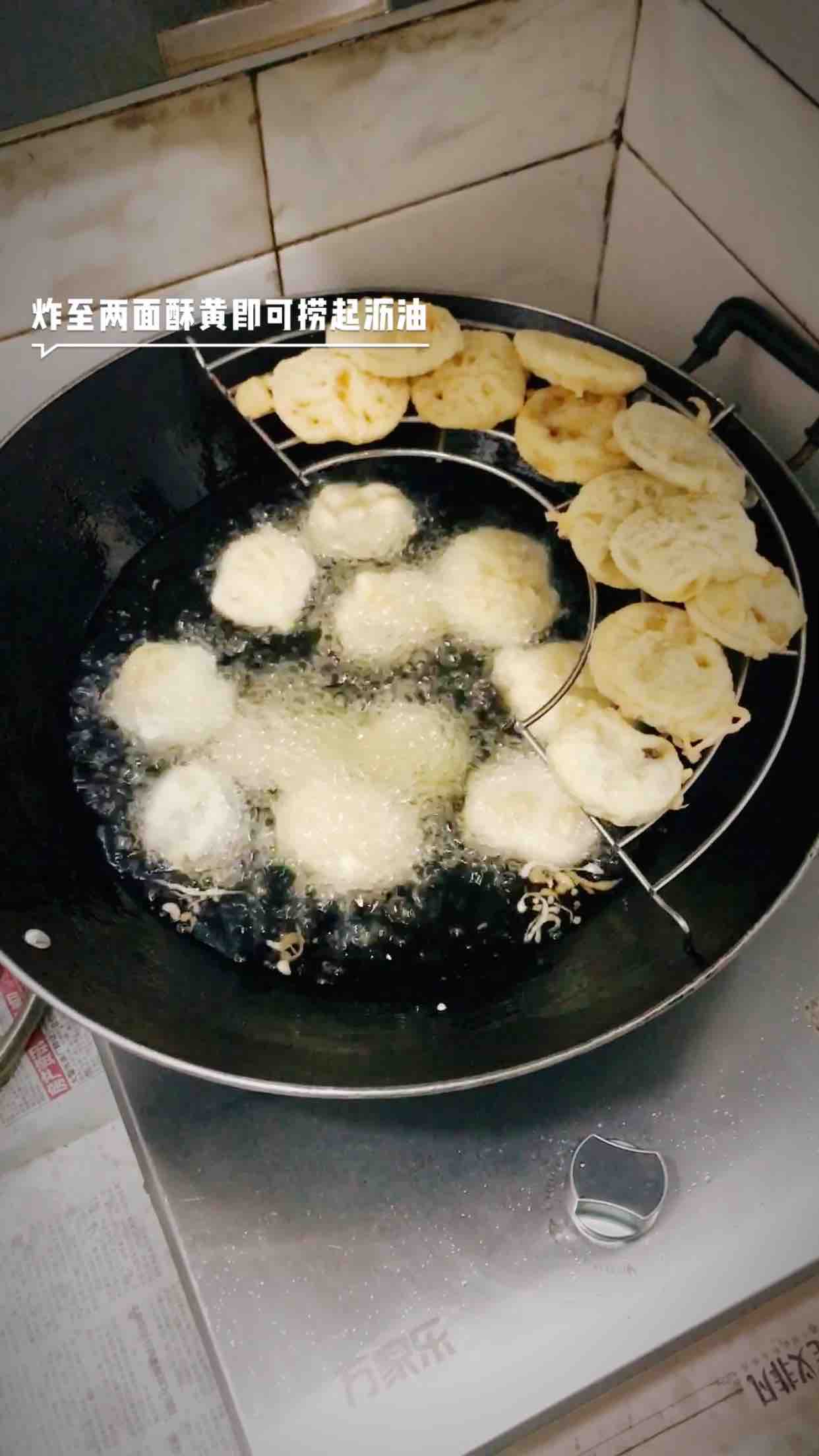 酥炸鮮肉藕盒的做法-家常味炸菜譜