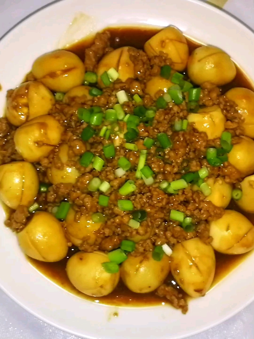 肉末燒鵪鶉蛋的做法-家常味炒菜譜