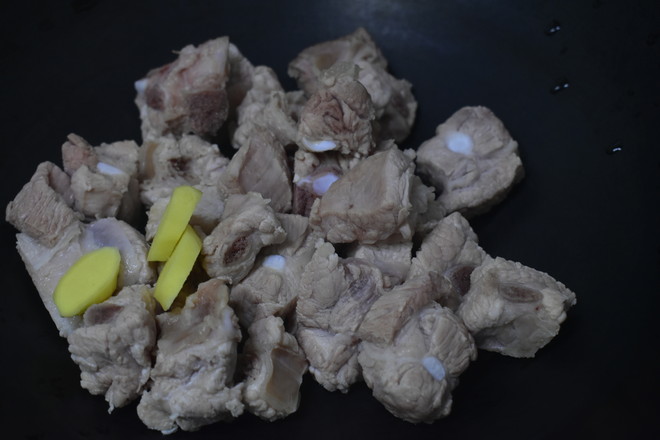 排骨混蛋的做法-家常味煮菜譜