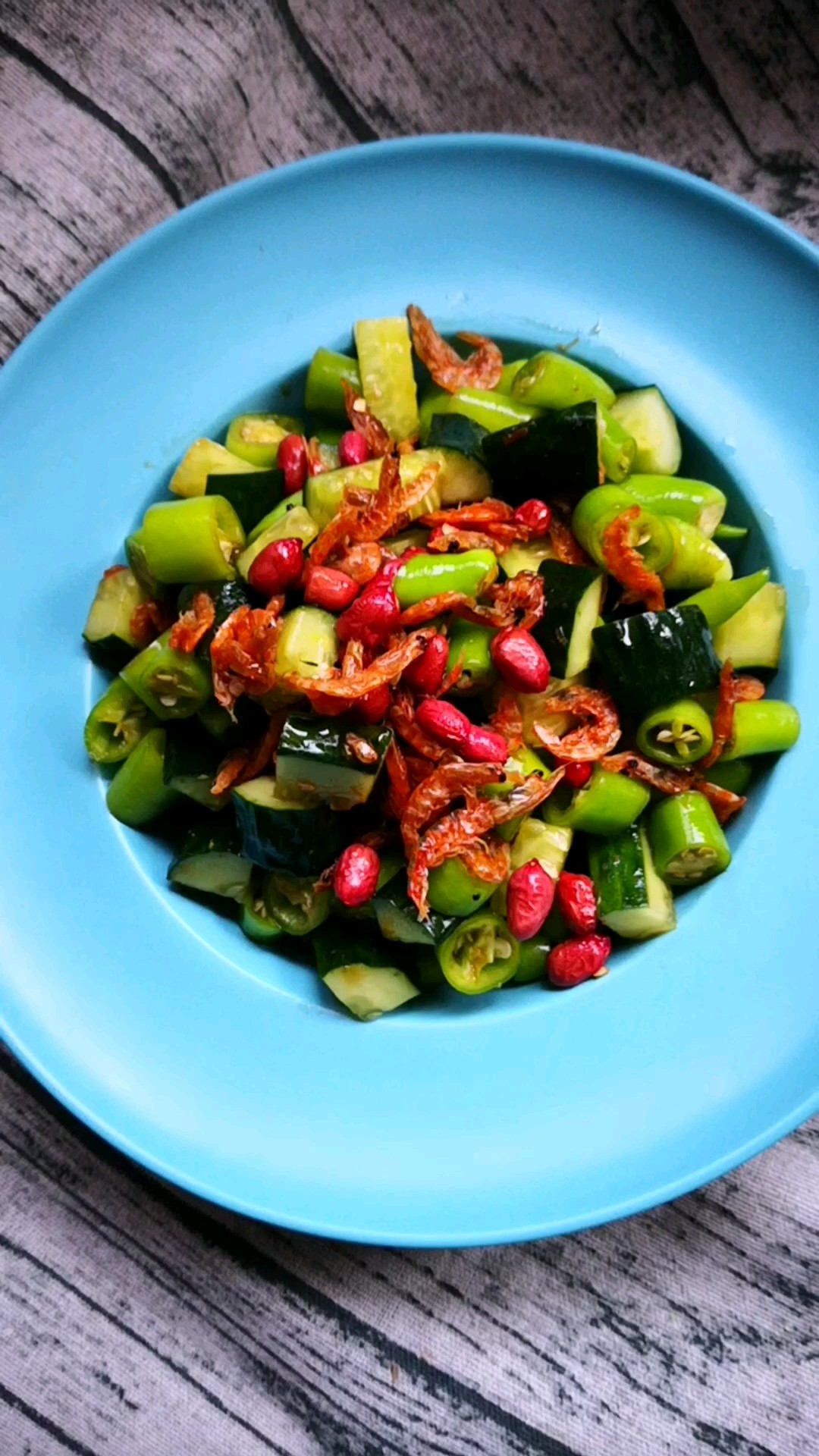 花生米拌杭椒的做法-家常味拌菜譜