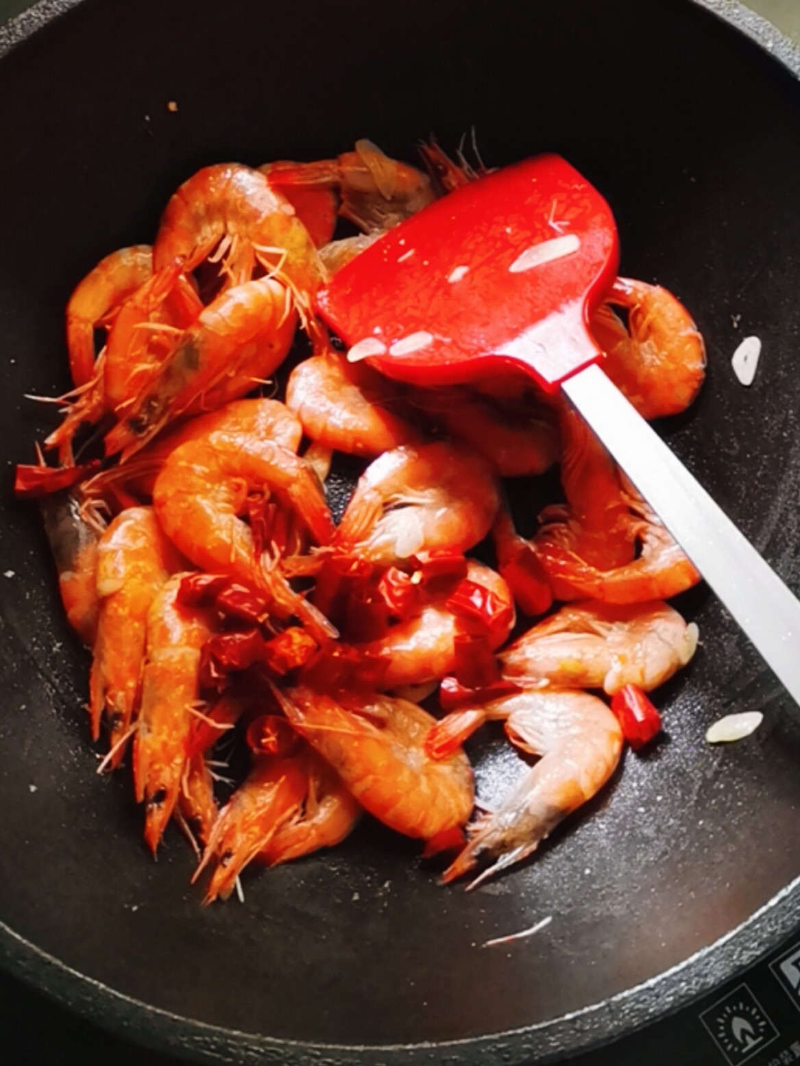 鮮蝦炒花蛤的做法-咸鮮味炒菜譜