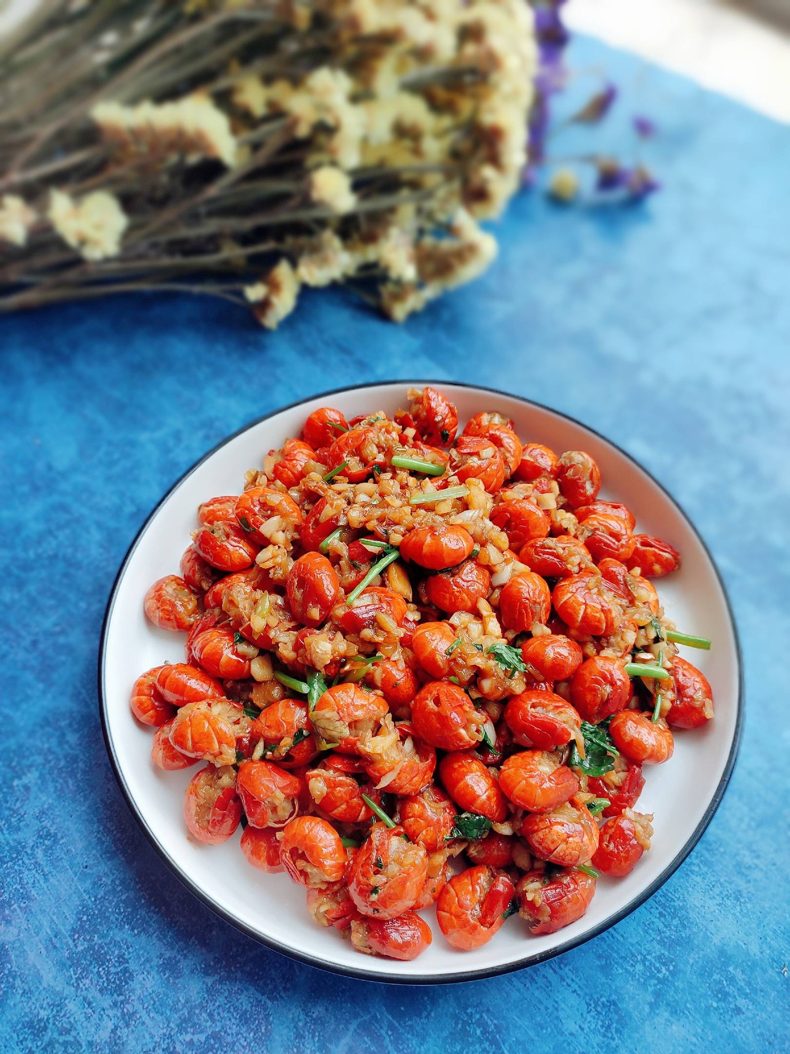 蒜香蝦尾的做法-蒜香味燉菜譜