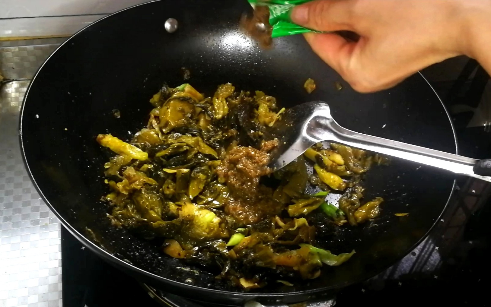 酸辣肥牛的做法-酸辣味煮菜譜