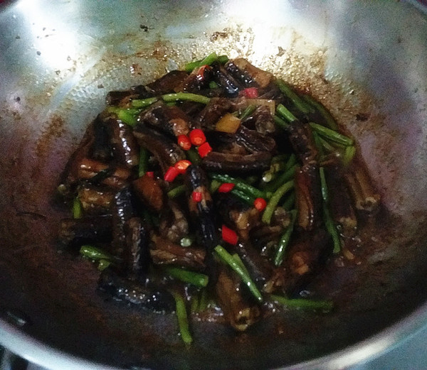 紅燒黃鱔的做法-家常味燒菜譜