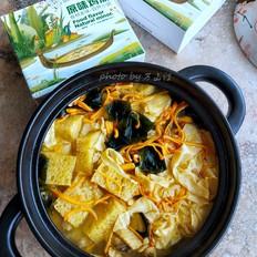 雞湯燉油皮的做法-咸鮮味燉菜譜