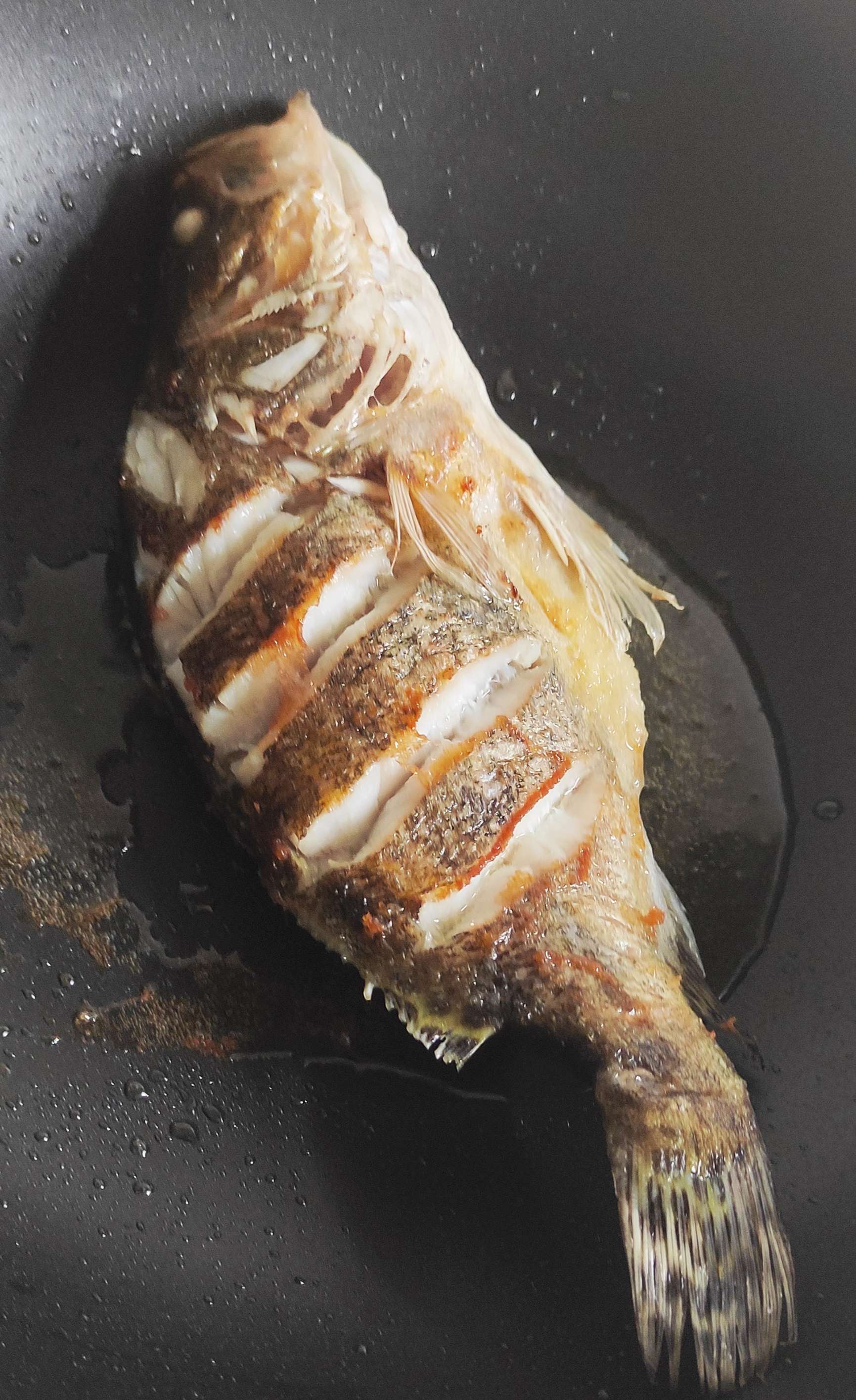 糖醋鱖魚的做法-酸甜味煎菜譜