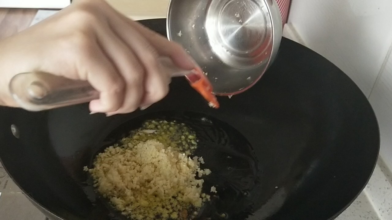 蒜蓉粉絲扇貝的做法-家常味炒菜譜