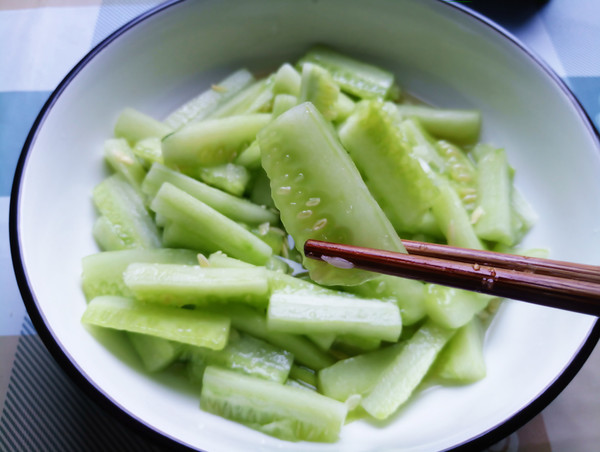 涼拌甜酸青瓜的做法-酸甜味拌菜譜