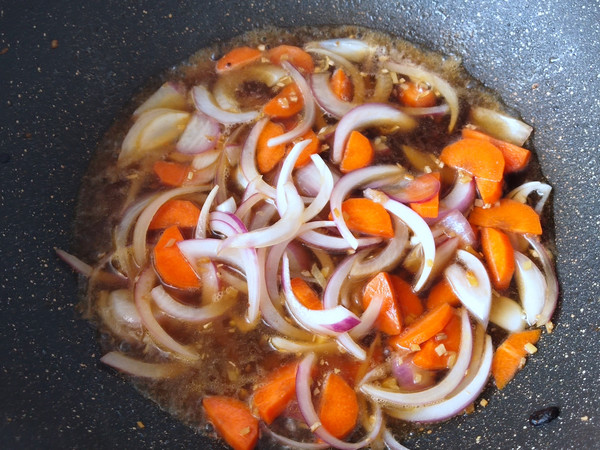 醬香魚片的做法-咸鮮味燉菜譜