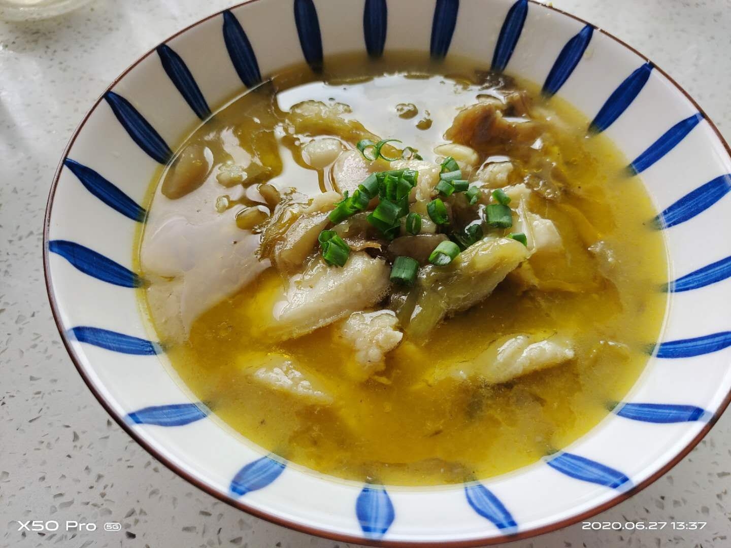 懶人酸菜龍利魚的做法-家常味煮菜譜