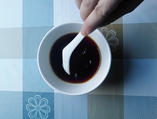 涼拌綠豆芽的做法-酸辣味拌菜譜