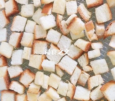 巧克力炸吐司&炸吐司沙拉的做法-甜味炸菜譜