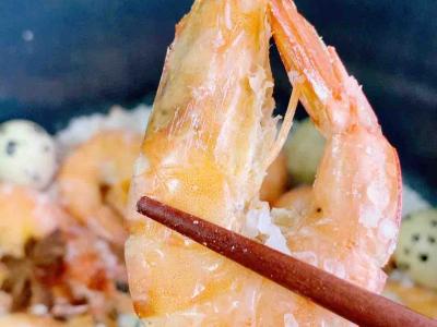 只用一包鹽，做一鍋鹽焗蝦的做法-咸鮮味烤菜譜