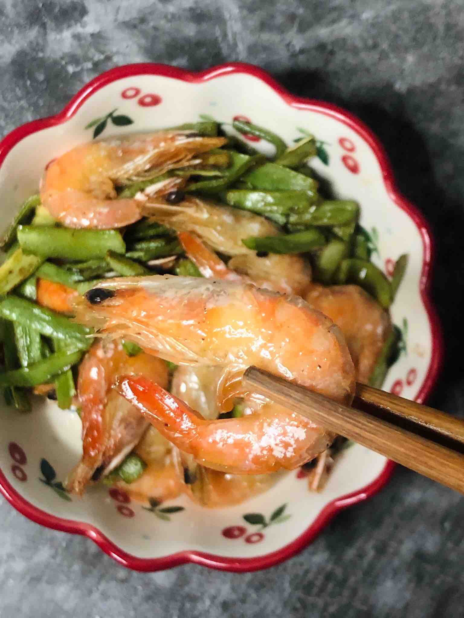 清炒貢菜紅蝦的做法-家常味炒菜譜