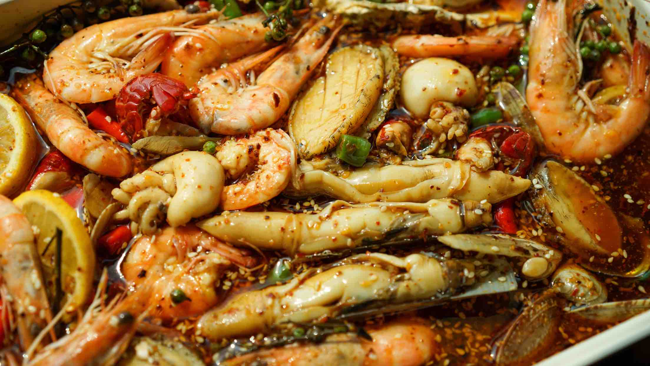 簡單兩步，教你做超嫩的撈汁小海鮮的做法-香辣味煮菜譜