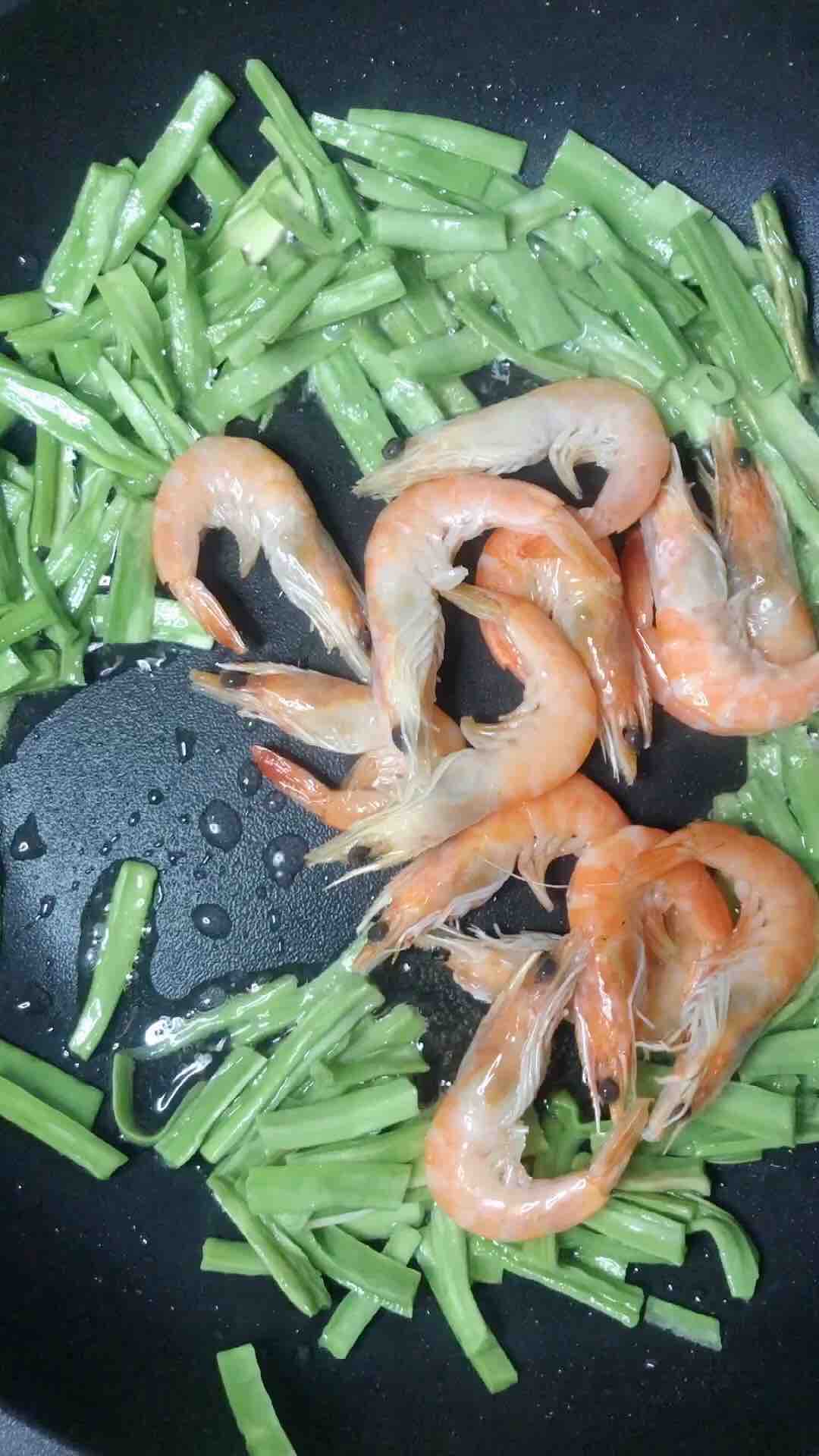 清炒貢菜紅蝦的做法-家常味炒菜譜