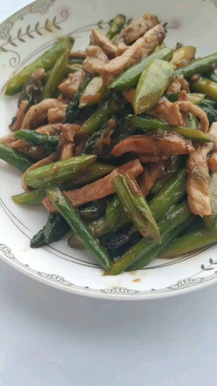 筍尖肉絲的做法-家常味炒菜譜