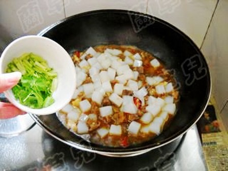 牛肉燒涼粉的做法-家常味燒菜譜