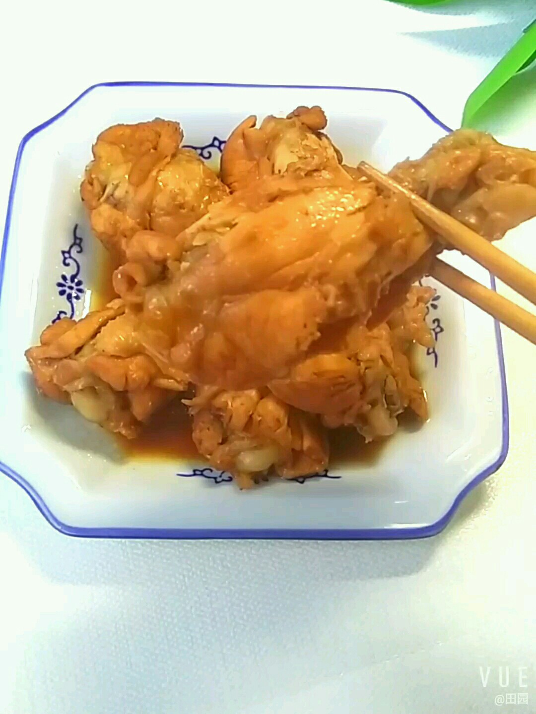 香噴噴紅燒雞翅根的做法-咸鮮味燒菜譜