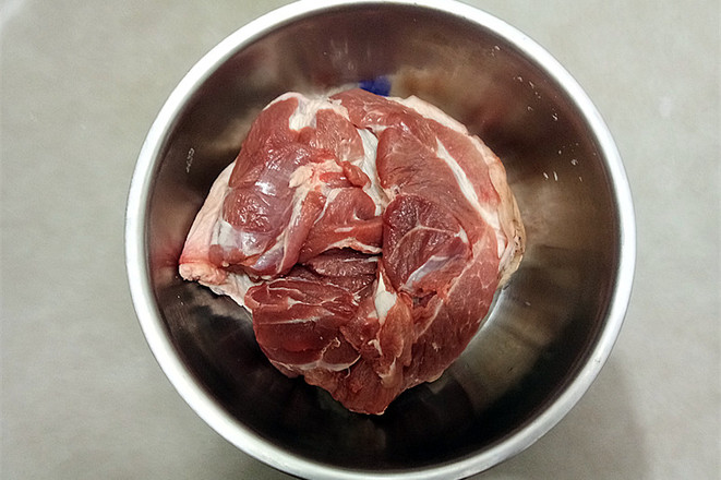 白切肘子的做法-咸鮮味煮菜譜