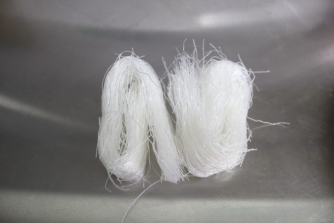 香辣花蛤粉絲煲的做法-咸鮮味煲菜譜