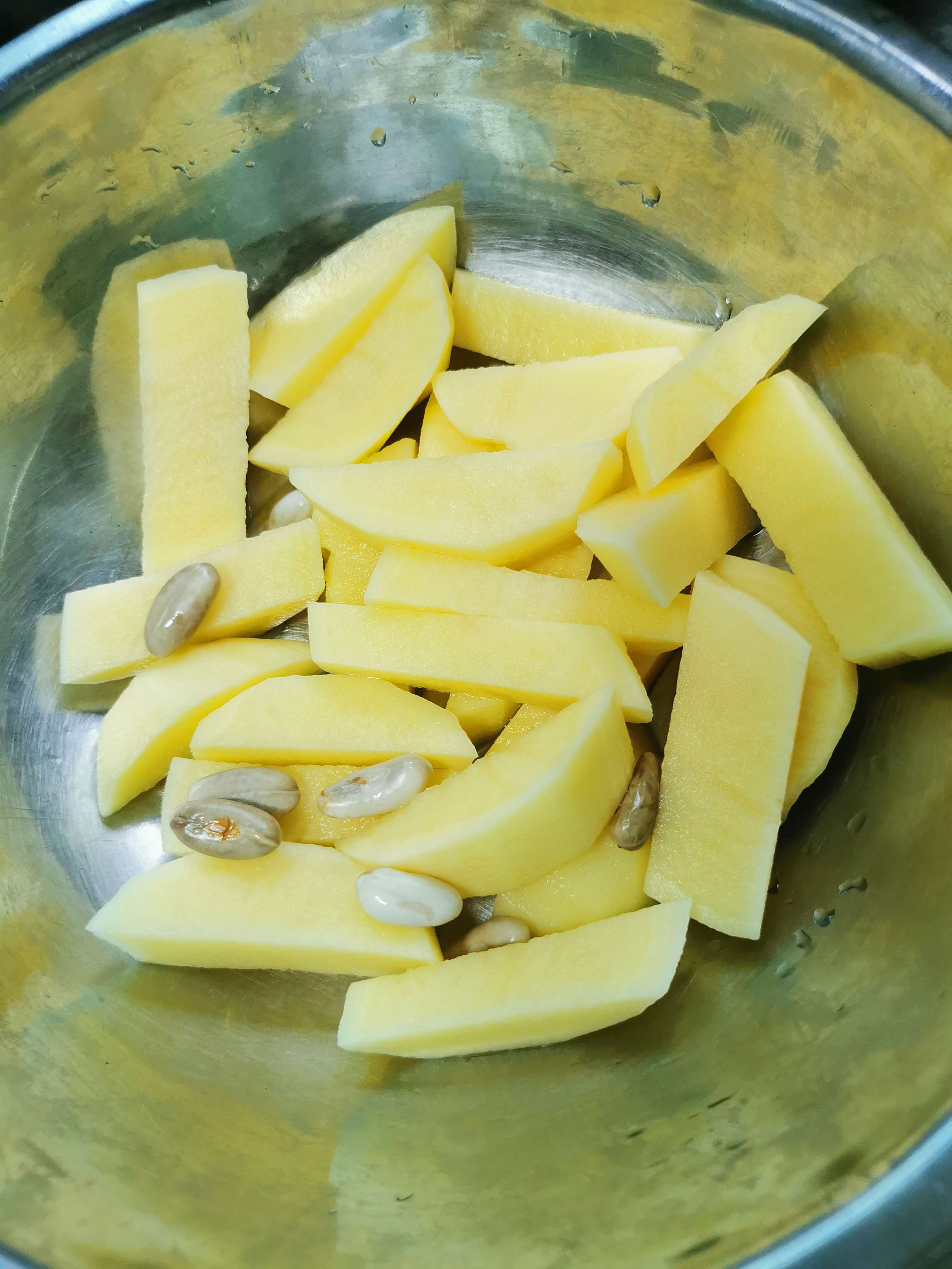 蕓豆燉土豆的做法-家常味燉菜譜