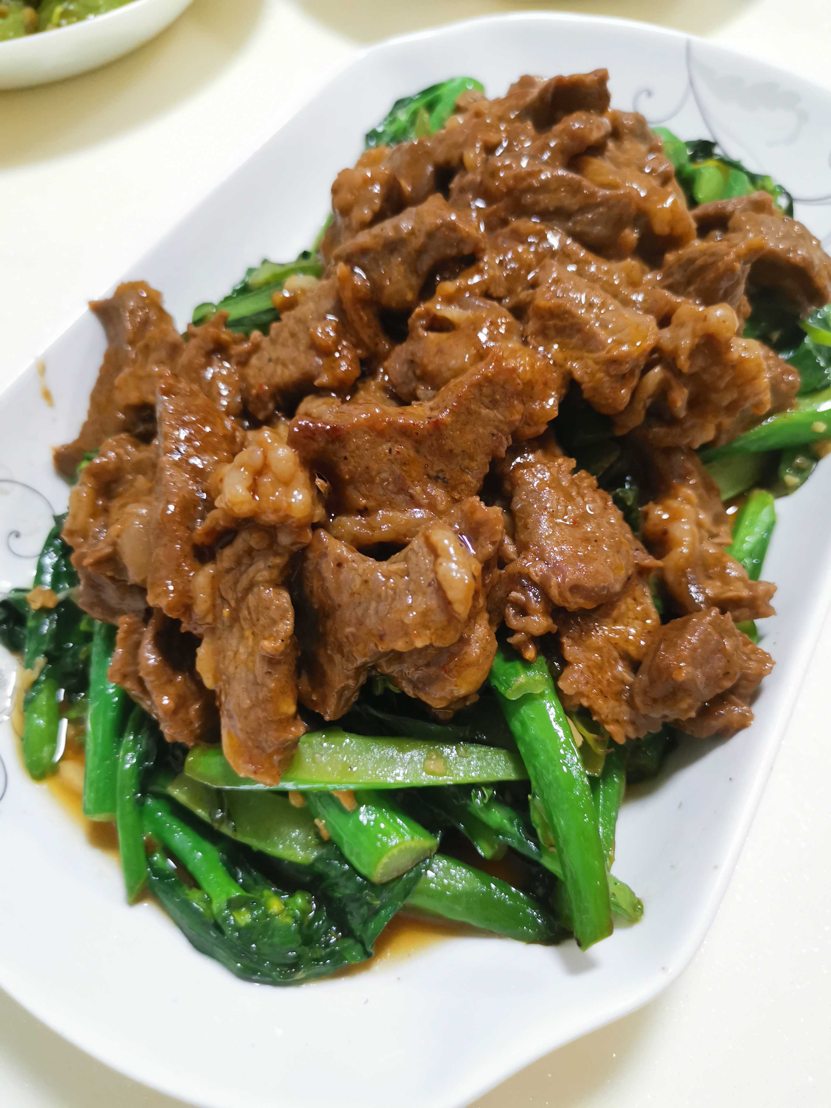 沙茶牛肉芥蘭的做法-醬香味炒菜譜