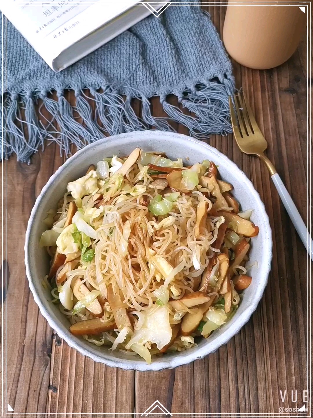 卷心菜雞蛋炒粉干的做法-家常味炒菜譜