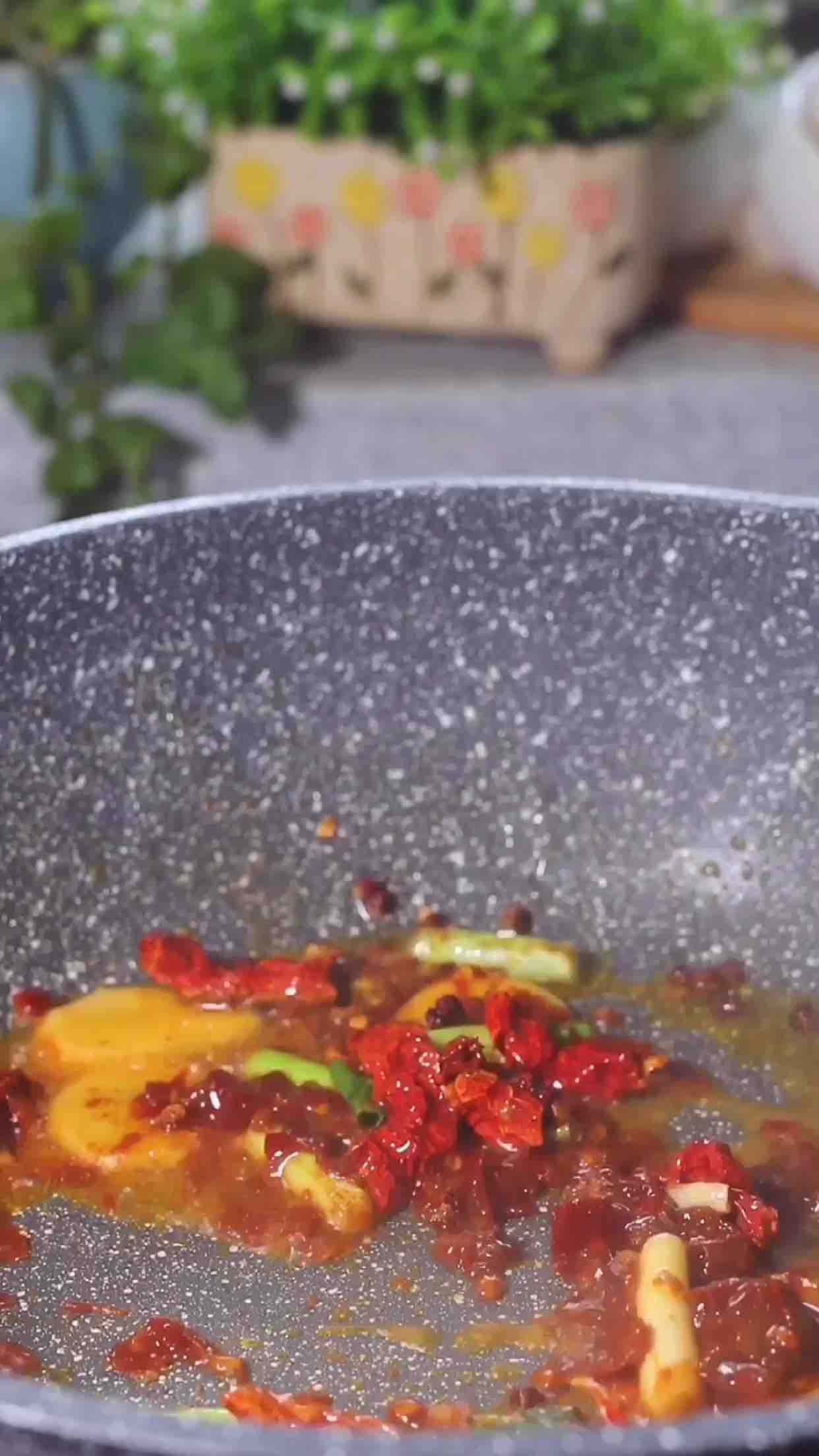 老酒雞的做法-家常味燉菜譜