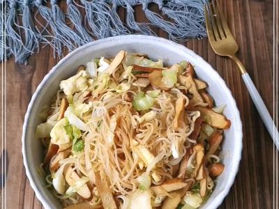 卷心菜雞蛋炒粉干的做法-家常味炒菜譜