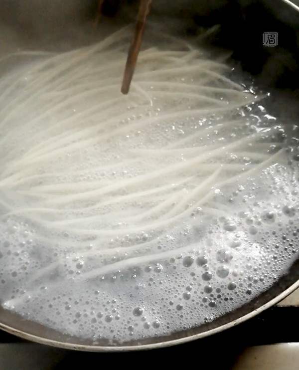 沒有一顆面粉的三絲拌“面”的做法-其它口味拌菜譜